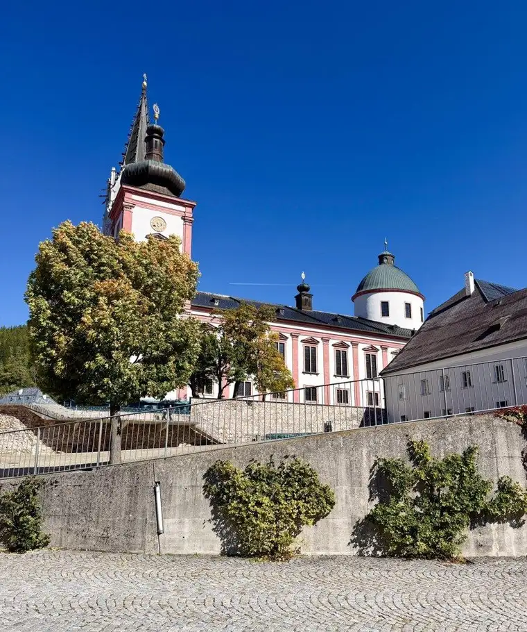 SONNIGE 3-ZIMMER-WOHNUNG IM ZENTRUM VON MARIAZELL