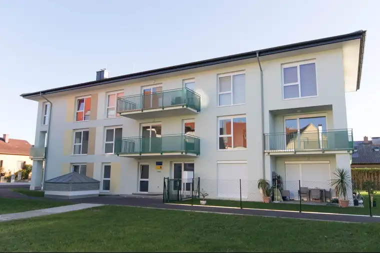 Helle 2-Zimmer-Wohnung * Innenhoflage * provisionsfrei