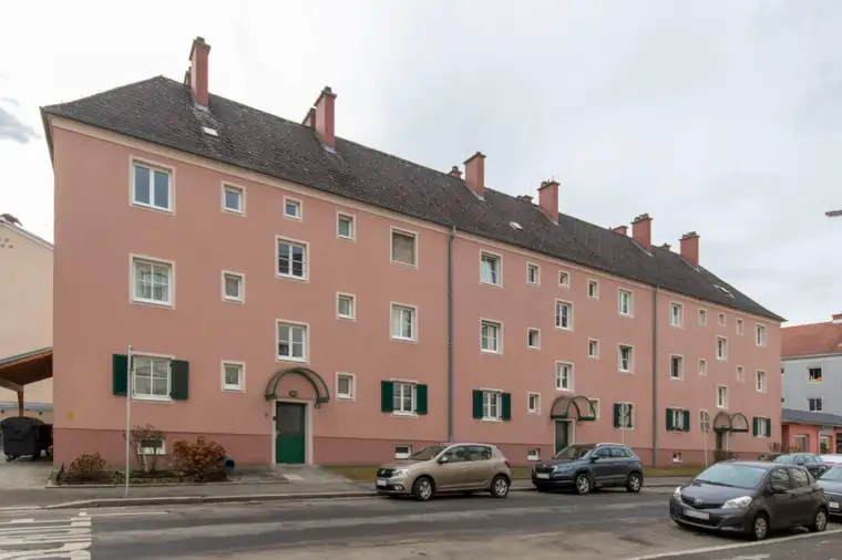 Gute gelegene und preiswerte Wohnung