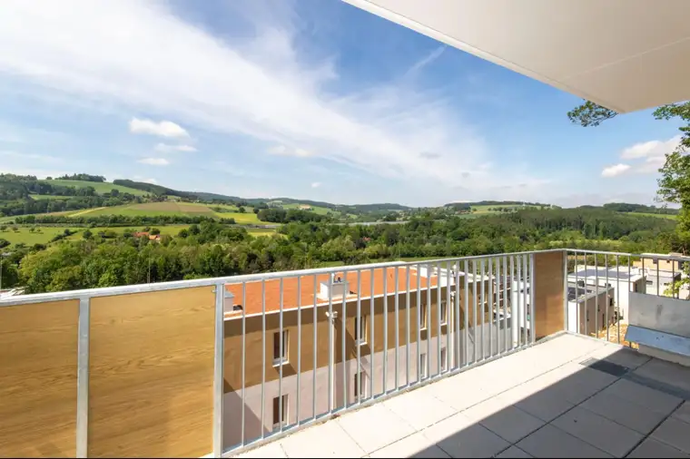 ERSTBEZUG: Wohnen mit wunderbaren Ausblick 