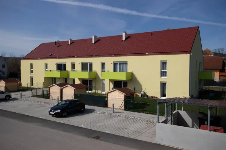 JUNGES WOHNEN: unbefristete Balkonwohnung