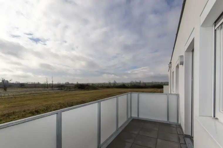 Schöne Erstbezugswohnung mit südseitigen Balkon