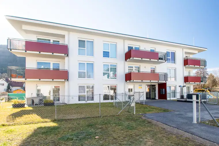 Wohnung mit Garagenplatz im wunderschönen Pitten