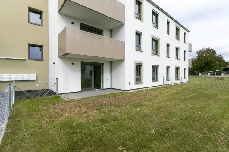 ERSTBEZUG: moderne südostseitige Gartenwohnung
