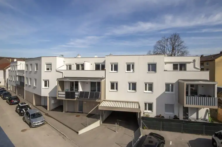 Helle Genossenschaftswohnung in zentraler Lage