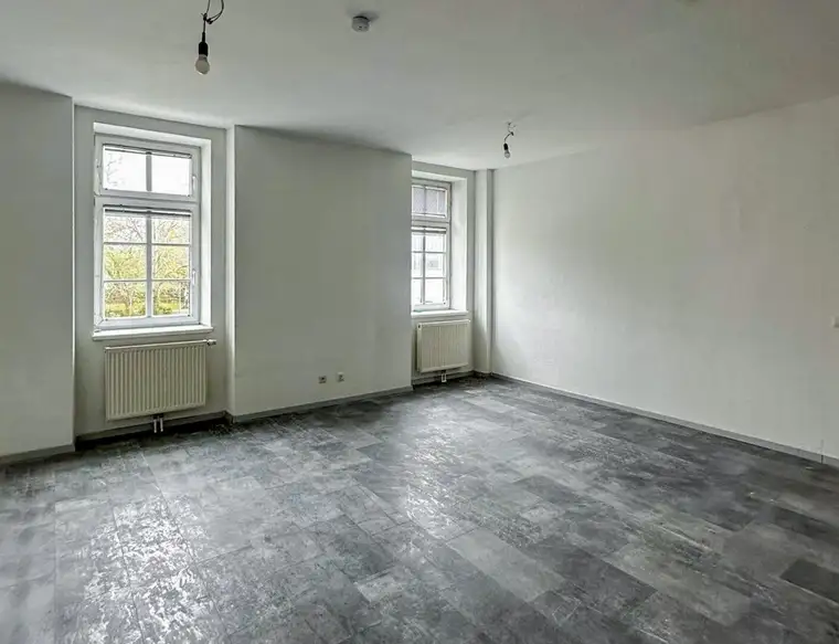 Hofseitige, großzügige Wohnung im Zentrum