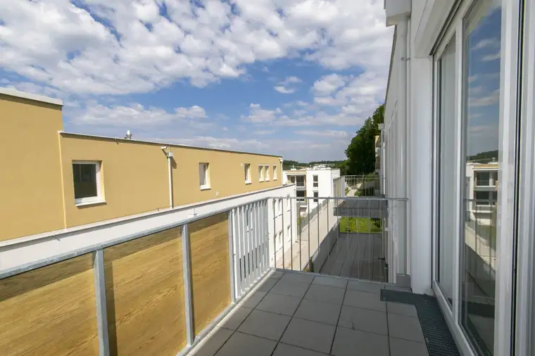 Unbefristet! Hochwertige Erstbezugswohnung in Grünlage