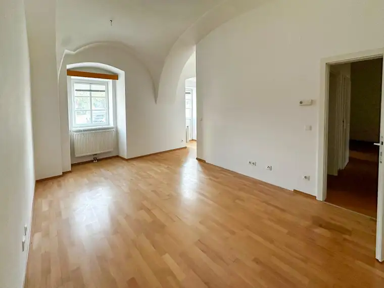 Schmuckstück: Außergewöhnliche Gartenwohnung mit Flair