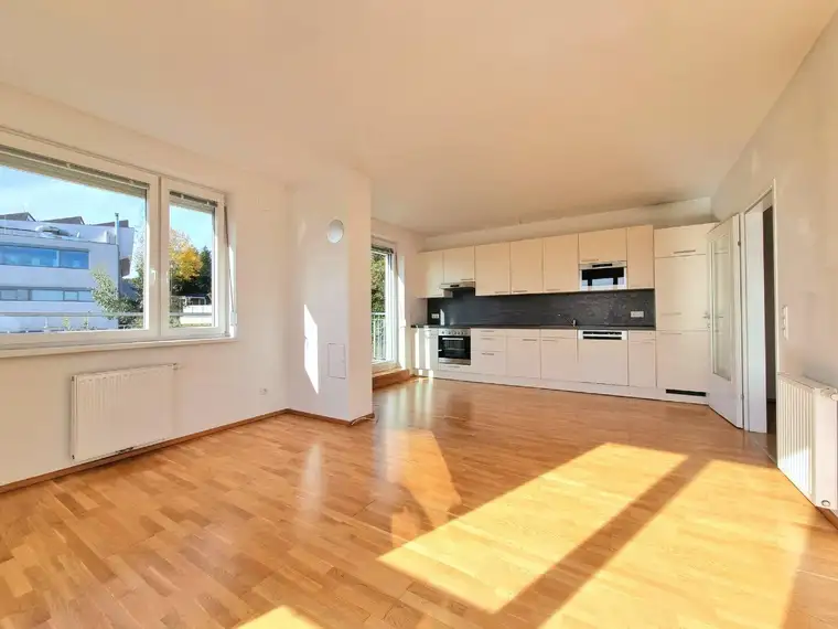 Moderne 3-Zimmer-Wohnung mit Terrasse, Balkon &amp; 2 Stellplätzen – zu mieten