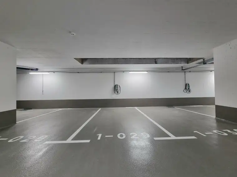 Motorrad Einstellplätze - Tiefgaragenplatz beim Traisenpark zu mieten