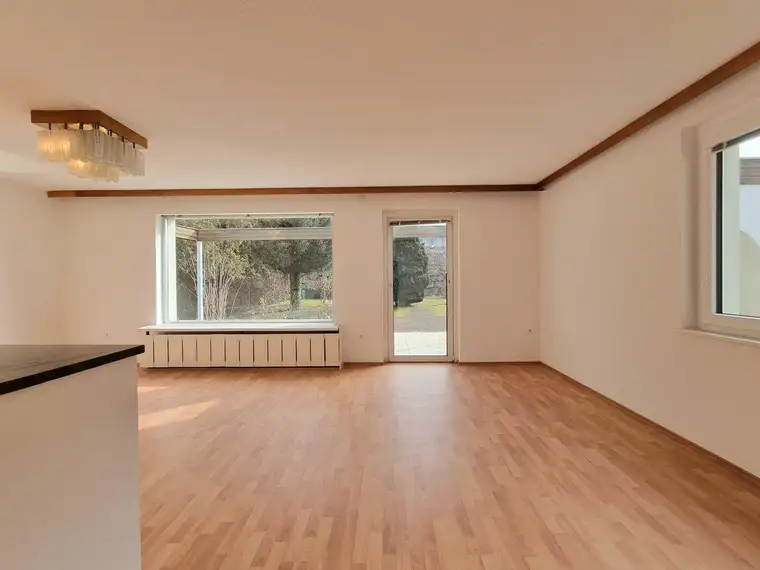 Miethaus - Wohlfühloase in St. Pölten: 4 ZI, Terrasse, Garten &amp; Vollkeller – perfekt für Familien!