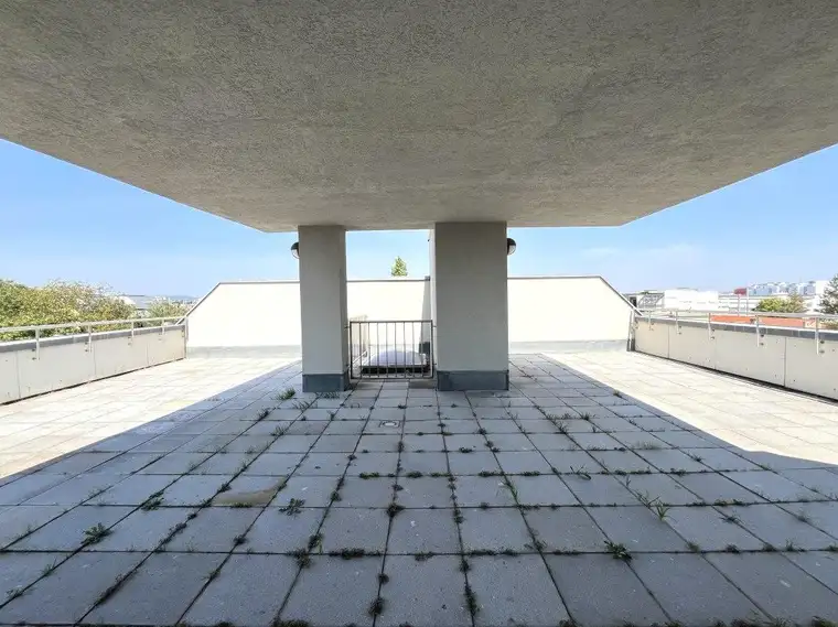Büro inkl. großer Dachterrasse und offenem Raum zur Ideenfindung!