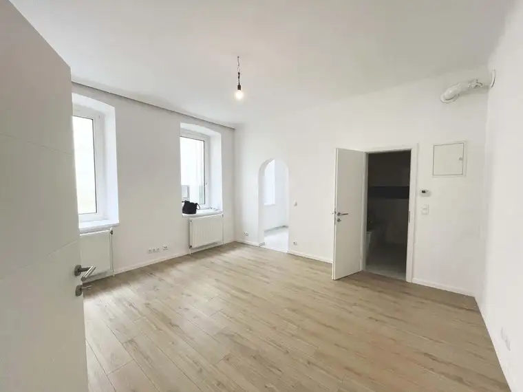 Bezugsfertige 4 Zimmer Wohnung - Nähe Schmelz