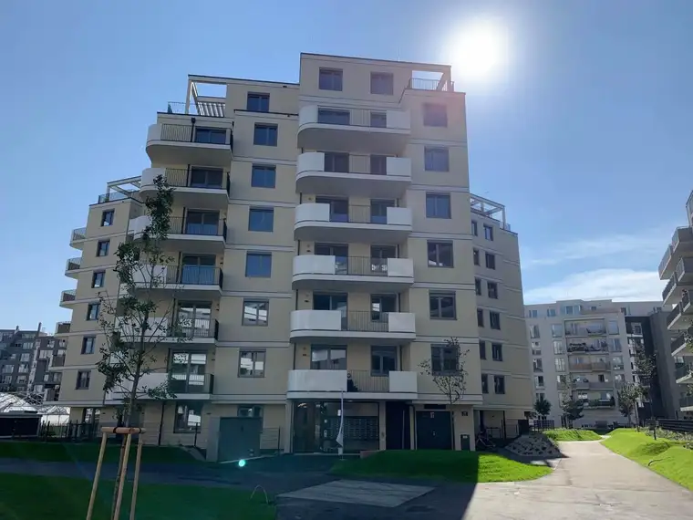 Herrliche 3-Zimmer-Neubauwohnung mit Balkon + Stellplatz!