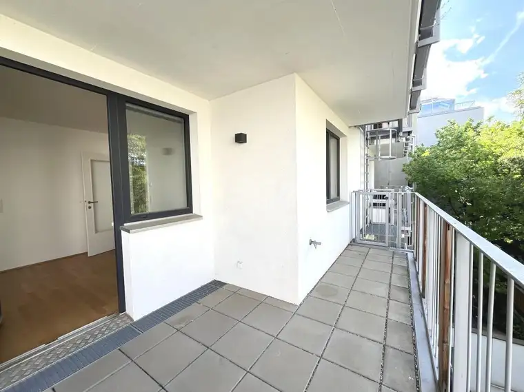 Moderne 2-Zimmer-Mietwohnung mit wünderschönem Balkon - nächst AKH!
