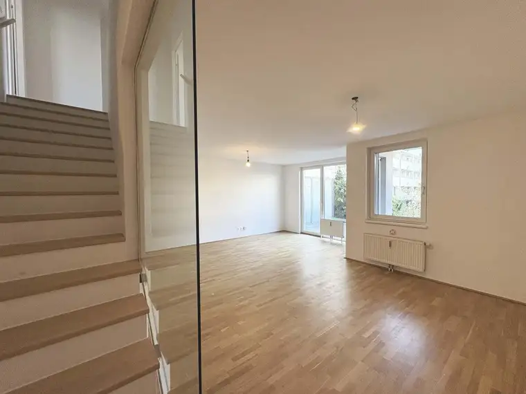 Geförderte Maisonettewohnung -
4 Zimmer mit Garten, Balkon und Loggia