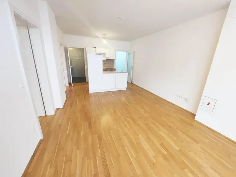 Moderne 3-Zimmer-Wohnung mit Freifläche - in ruhiger Seitengasse nächst Josefstraße