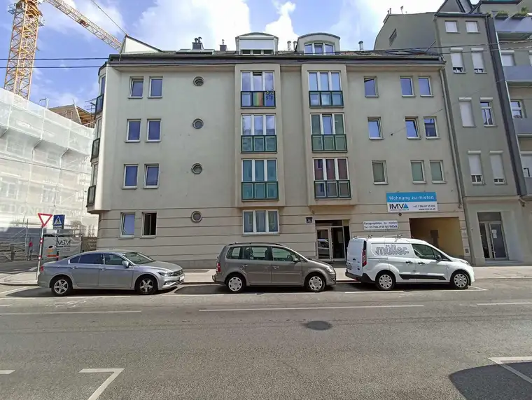 Garagenplatz nahe AKH!