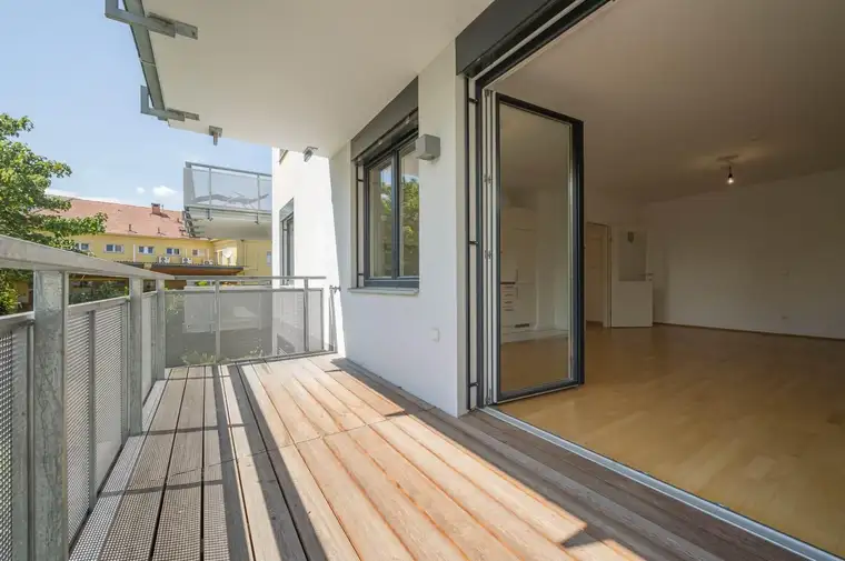 2-Zimmer-Balkonwohnung mit Grünblick in attraktiver Lage in Baden