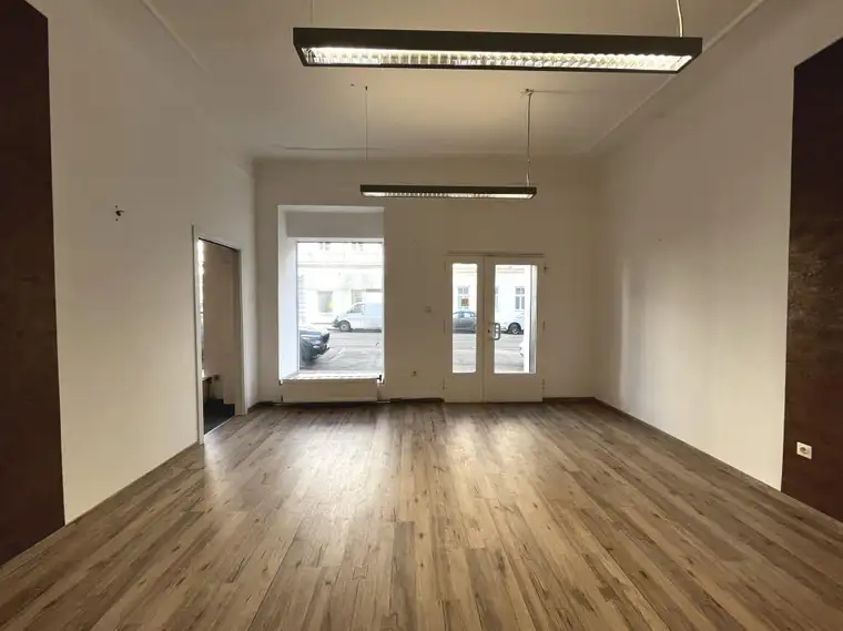 Top Lage im 19. Bezirk: Büro oder Geschäftslokal beim Währinger Park!