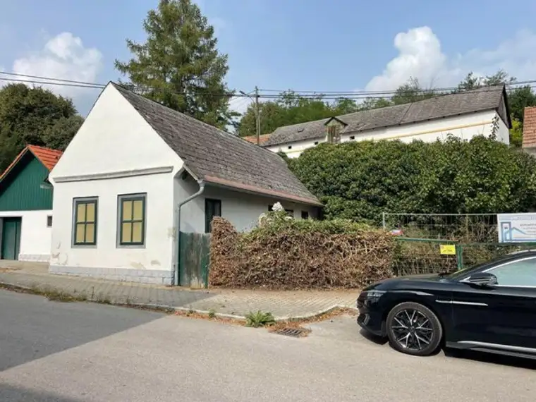 2262 Stillfried, „WEEKEND HOUSE“ ZU SANIEREN/AUSBAUEN