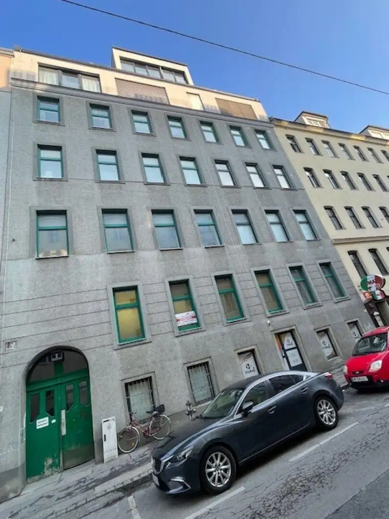BASTERLHIT IN GUTER LAGE! 3 Zimmer mit Potenzial (im selben Haus weitere 2 Zimmerwohnung)