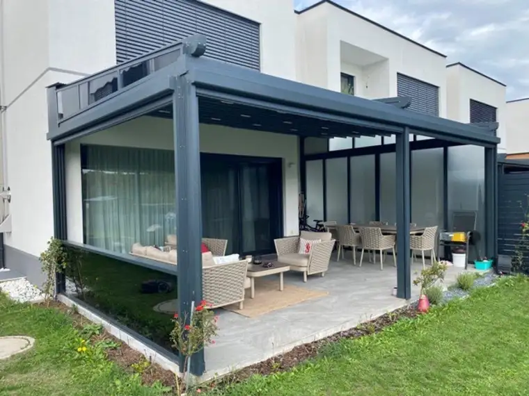 GREIFEN SIE NACH IHREM GLÜCK! Hochwertig ausgestattetes Luxusreihenhaus im Wienerwald!