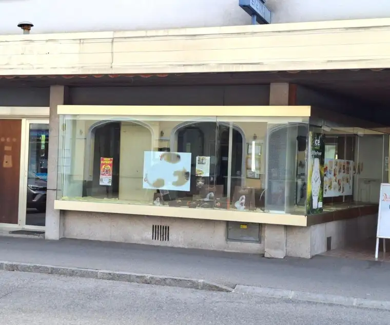 Ebenerdiges Geschäftslokal - direkt im Zentrum!