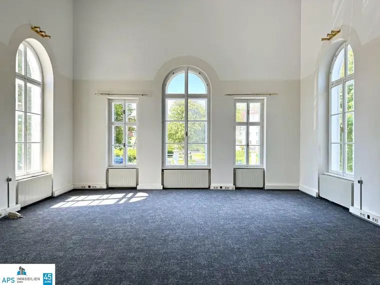 repräsentatives Büro (176 m²) in absoluter Frequenzlage - hohe Aufmerksamkeit für Ihre Firma