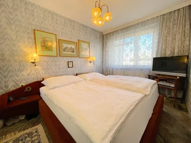 !!! Fiyat Düşürüldü - انخفاض في السعر - PREISGESENKT – Ruhige Wohnung mit Wintergarten, Tiefgaragenplatz und Top-Anbindung