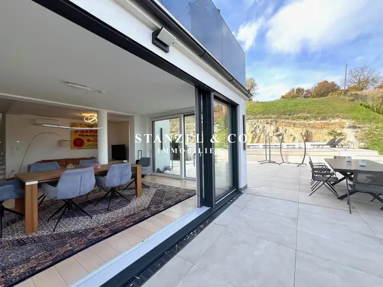 MODERNE VILLA MIT TRAUMBLICK &amp; POOL