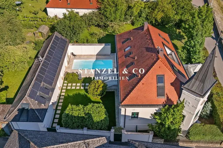 EINZIGARTIGE VILLA IN PERSENBEUG MIT PANORAMA &amp; DONAUBLICK