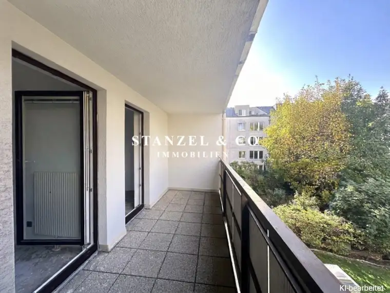 SONNIGES APARTMENT MIT WESTLOGGIA