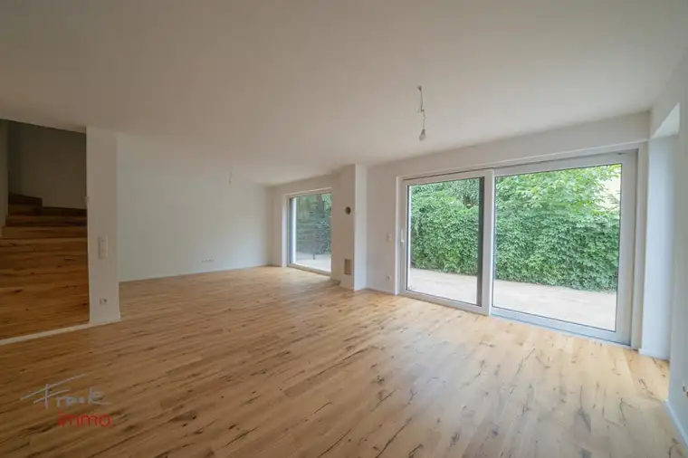 NEUER PREIS - 4-Zimmer Familientraum: Exklusives Reihenhaus!