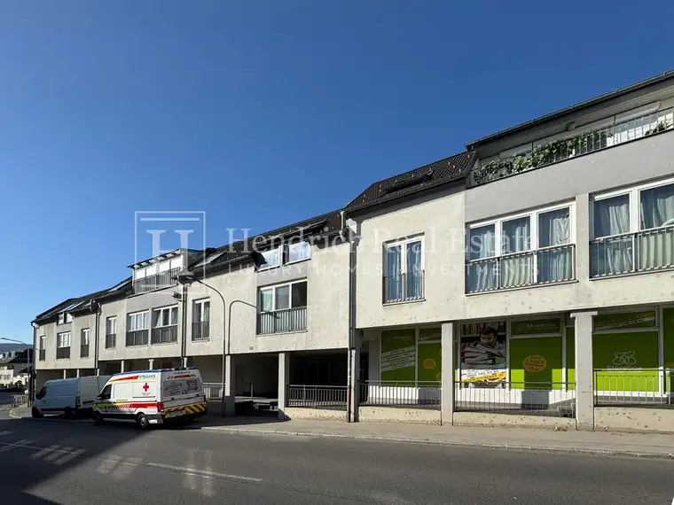 Schöne Garçonnière inkl. Tiefgaragenstellplatz - Nähe Stadtplatz