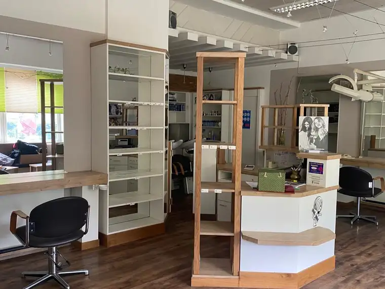 Modernisierte Gewerbefläche 85m² mit Parkplätzen in Weyer Zentrum