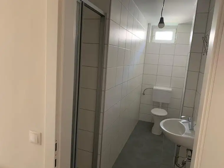 sanierte 2-Zimmerwohnung in St. Barbara zu vermieten.