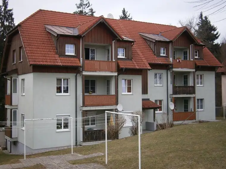 MAUERKIRCHEN: 4-Zimmer Erdgeschosswohnung