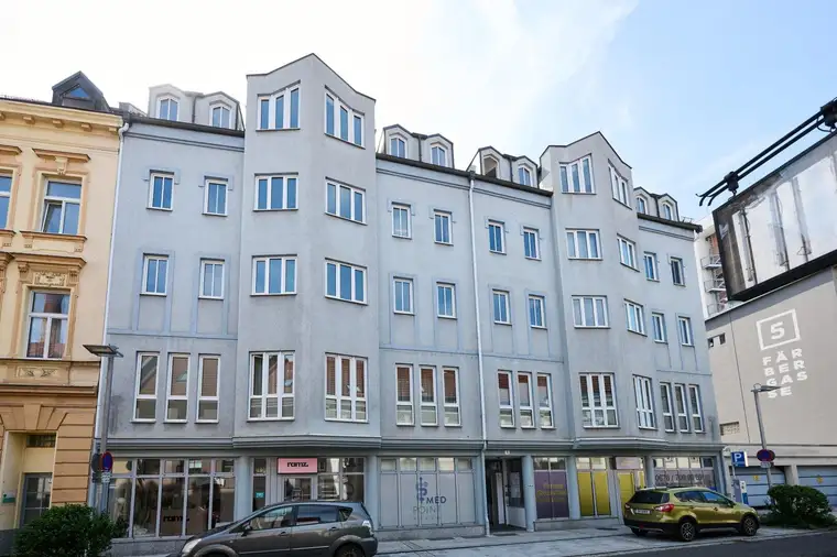 Ihre Ordination/Praxis/ Büro im Ärzte- und Gesundheitszentrum MedPoint Steyr sichern!