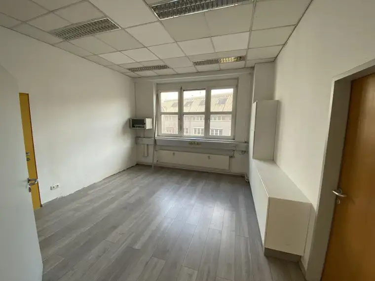 PROVISONSFREI Startup Büro in top Lage! 19m² - 4020 Linz