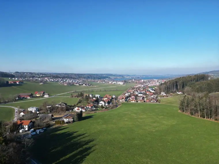382 m² BAUPARZELLE NÄHE OBERTRUM - Baubewilligung für eine Doppelhaushälfte!