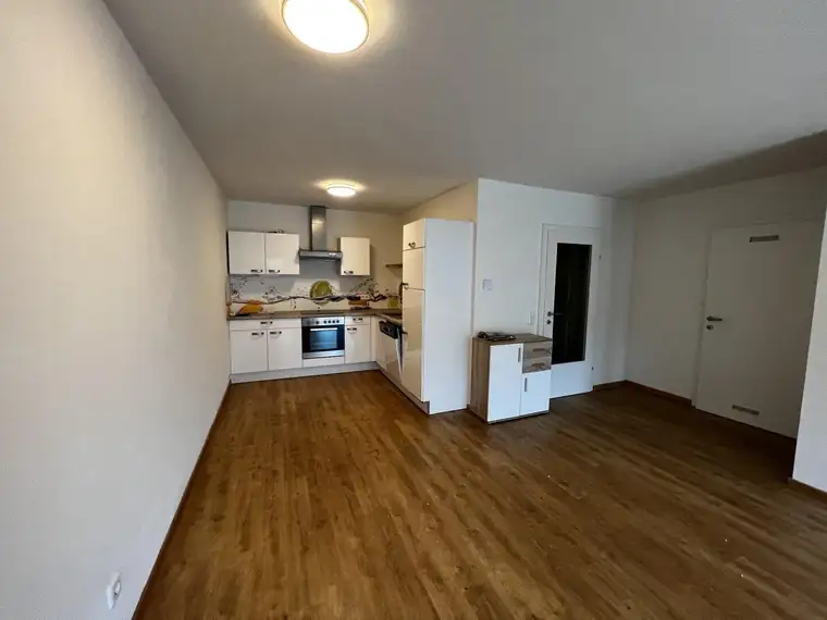 Großzügige 2-Zimmer Balkonwohnung in Walserfeld!