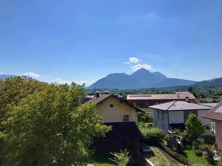 Fantastische Aussichten! Neue 63 m² Dachgeschosswohnung in Wals!