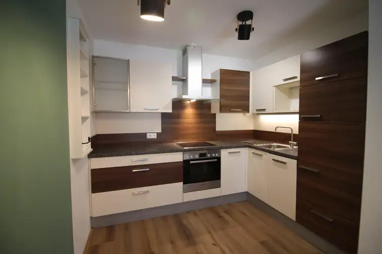 Parsch! Urbane 2-Zi. Wohnung mit smarten Stadtgarten!