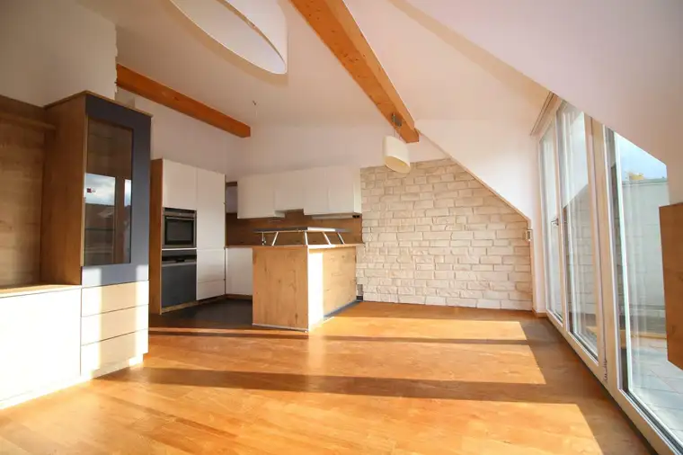 Famose 4-Zi. Penthouse-Wohnung in Wals - sofort zu beziehen!