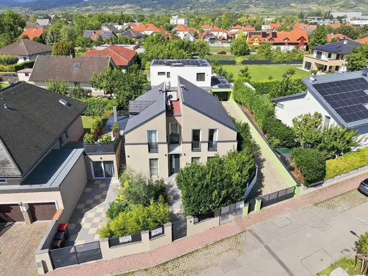 NEU ++ GENIALES Ein- oder Zweifamilienhaus in Traiskirchen