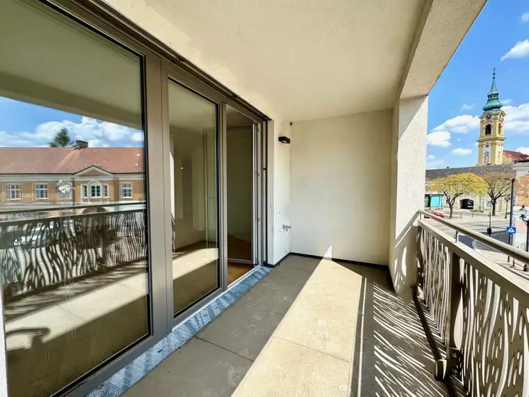 TOP Mietwohnung ++ HELLE ZWEI Zimmer mit LOGGIA