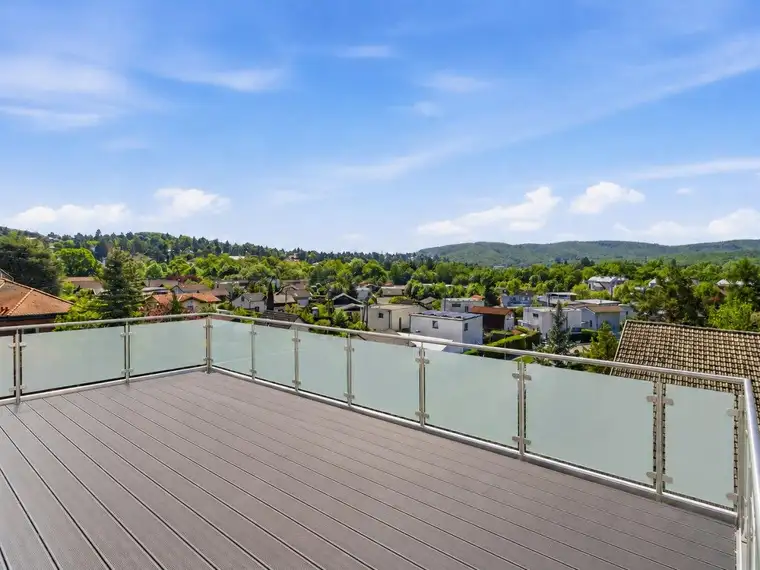 ++ THE GREEN ++ EXKLUSIVE MAISONETTE mit AUSBLICK