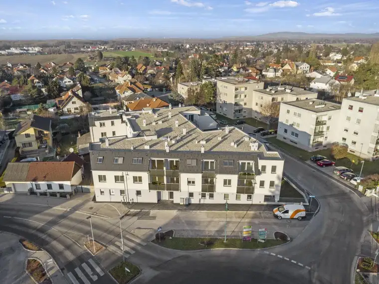 ++ DREI Zimmer MIETWOHNUNG ++ mit TERRASSE &amp; KÜCHE