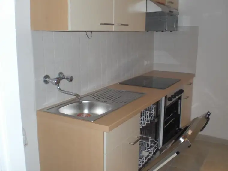 15351 Zweizimmerwohnung - Krankenhausnähe!